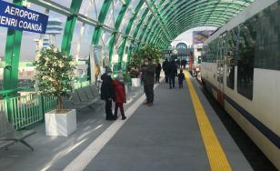 Trenul Gara de Nord-Aeroport are 600 de călători pe zi, deși traficul pe Otopeni e de 10.000